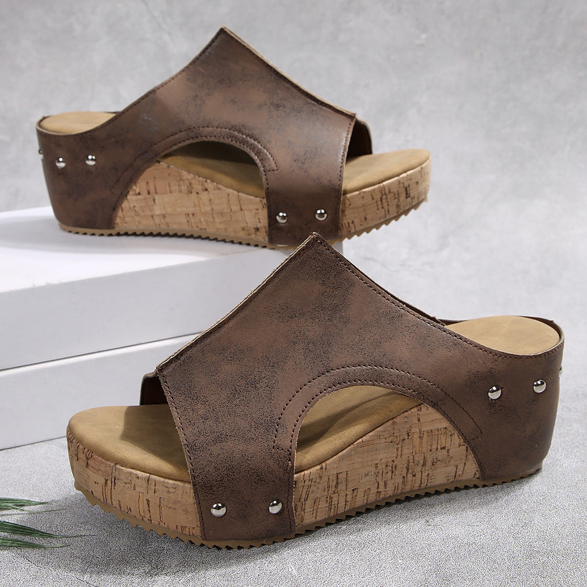 Artisan 2.5" Cork-Core Wedges: Anatomical Support Meets High-End Style