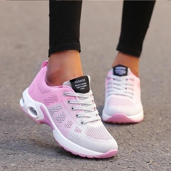 Gradient Knit Sneakers – Breathable Lightweight Walking Shoes