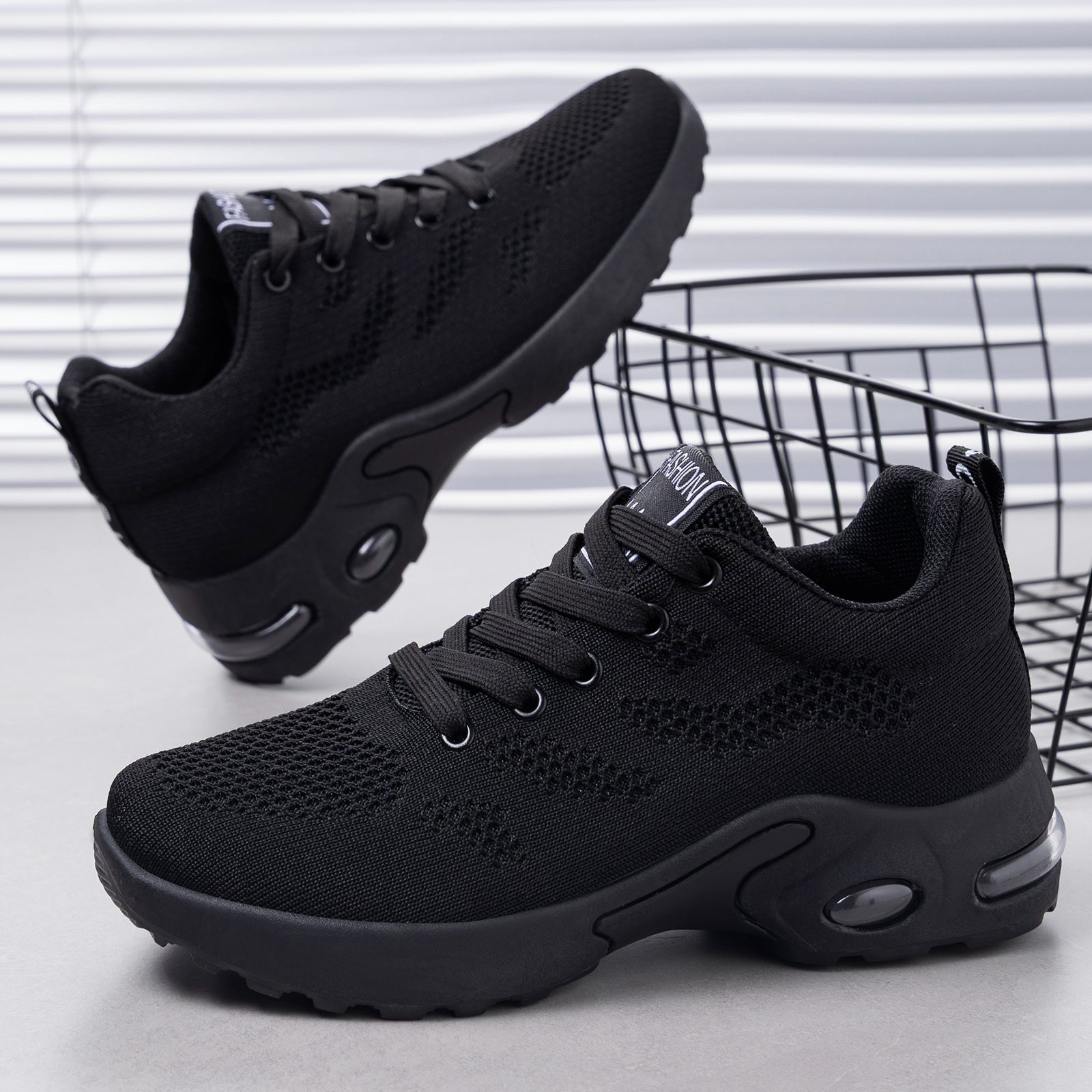 Gradient Knit Sneakers – Breathable Lightweight Walking Shoes