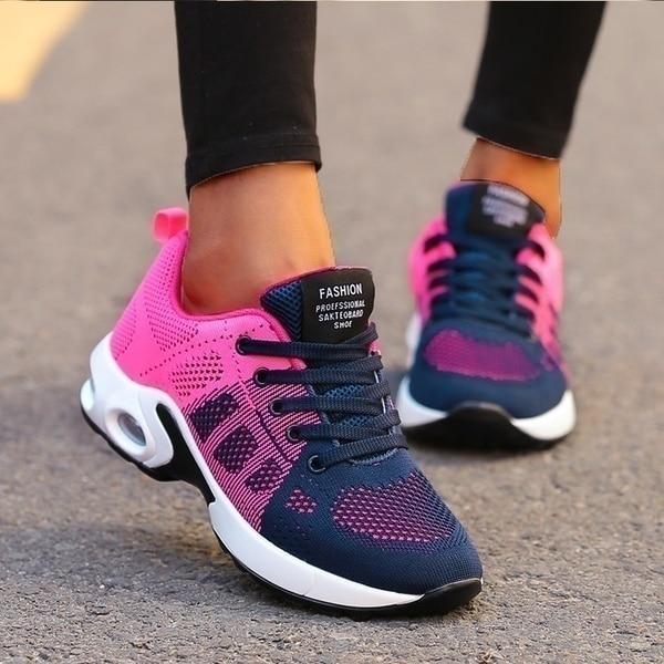Gradient Knit Sneakers – Breathable Lightweight Walking Shoes